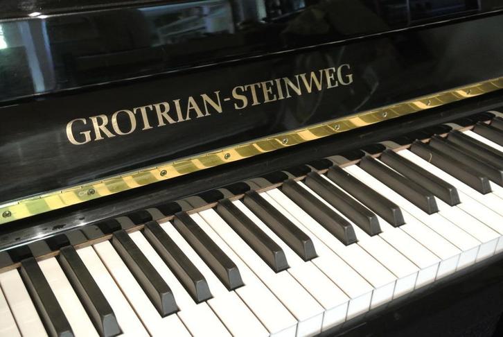 Grotrian-Steinweg 108 piano van Veenstra Rheden, Muziek en Instrumenten, Piano's, Hoogglans, Zwart, Zo goed als nieuw, Piano
