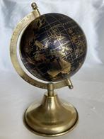 Globe - 1970-1980