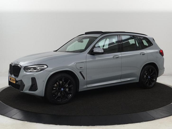 Zakelijke Lease |  BMW X3 xDrive30e M Sport | Panoramadak |, Auto's, BMW, Onderhoudsboekje, Lease, Overige kleuren, Automaat, SUV of Terreinwagen