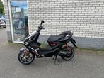 DIKKE YAMAHA AEROX R 45KM BROM 2-TAKT MAT BLACK BJ2015 6000K, Fietsen en Brommers, Scooters | Yamaha, Aerox, Maximaal 45 km/u