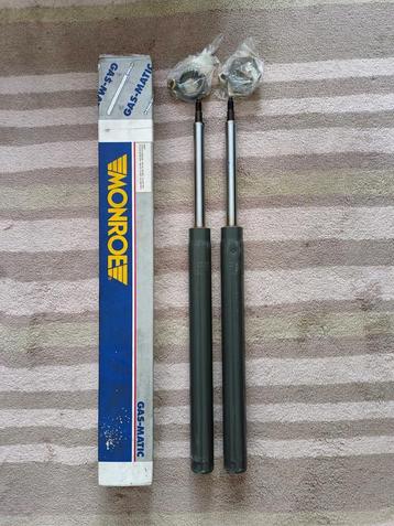 Set BMW 5 (E28) 6 (E24) schokbreker inserts vooras beschikbaar voor biedingen