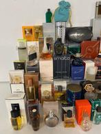 81 Miniatuur flesjes parfum in in verpakking. - Parfumfles, Antiek en Kunst