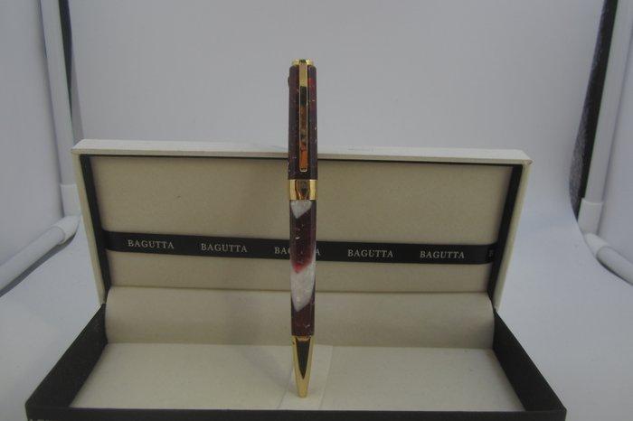 Pregiata Visconti Opera Rosso fragola madreperlata con, Verzamelen, Pennenverzamelingen