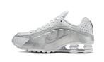 Nike Shox R4 White Metallic Silver - maat 38.5 (Sneakers), Verzenden, Wit, Nike, Nieuw