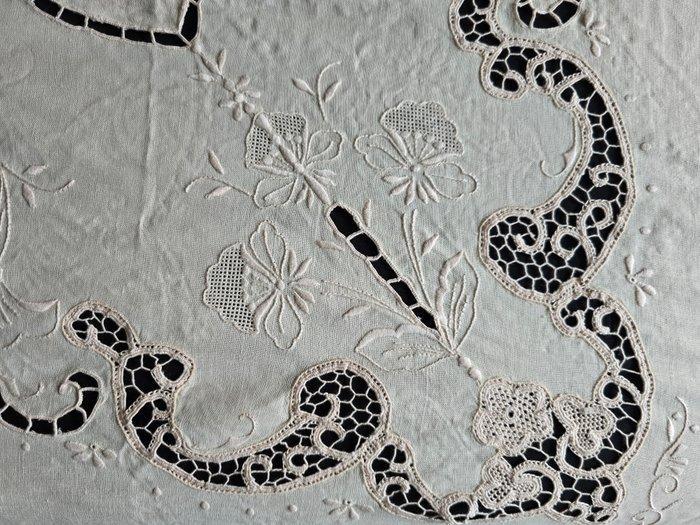 Bedsprei - 270 cm - 235 cm - gehaakte beddensprei, Antiek en Kunst, Antiek | Kleden en Textiel