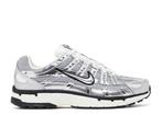 Nike P-6000 Metallic Silver (Sneakers, Schoenen) (Sneakers), Overige kleuren, Verzenden, Nike, Nieuw