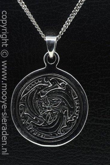 Zilveren Dolfijnen trio in rond ketting hanger, Sieraden, Tassen en Uiterlijk, Kettinghangers, Verzenden