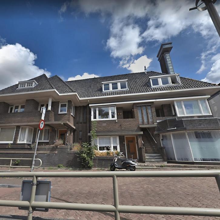 Gestoffeerd monumentaal appartement met parkeerver..., Huizen en Kamers, Huizen te huur, Direct bij eigenaar, Appartement