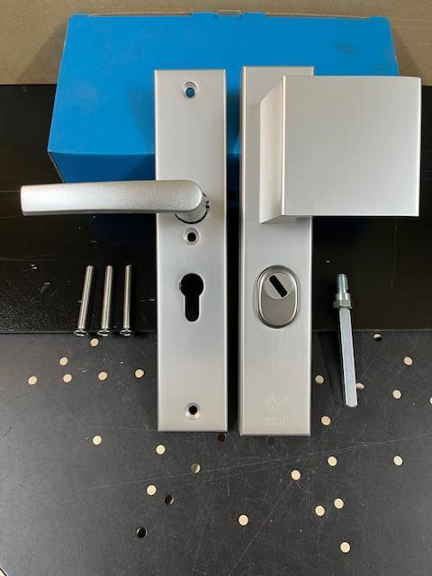 Ami Veiligheidsbeslag KTB PC55 of PC72  Duwer-Kruk F1 SKG 3, Doe-het-zelf en Verbouw, Hang- en Sluitwerk, Klink of Kruk, Nieuw