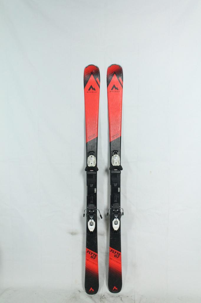 Refurbished - Ski - McKinley Flyte 07 - 160, Sport en Fitness, Skiën en Langlaufen, Skiën, 160 tot 180 cm, Gebruikt, Overige merken