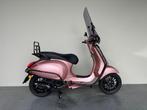 Vespa Sprint, BWJ 2018, Opaco Rose Gold Pink, Custom,, Ophalen of Verzenden, Zo goed als nieuw, Benzine, Maximaal 25 km/u