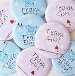 Genderreveal buttons Team Boy en Team Girl 12 stuks, Hobby en Vrije tijd, Feestartikelen, Verzenden, Nieuw, Feestartikel, Geboorte of Huwelijk