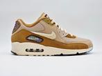 Nike Air Max 90 | Varsity Pack Muted Bronze | 44, Kleding | Heren, Schoenen, Overige kleuren, Nike, Ophalen of Verzenden, Sneakers of Gympen