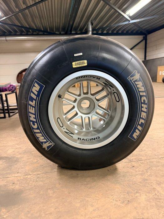 Wiel compleet met band (1) - Michelin, O.Z Racing - O.Z, Verzamelen, Automerken, Motoren en Formule 1