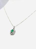 Ketting met hanger - 18 karaat Witgoud - 2.00ct. tw. Smaragd