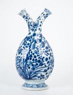 Flesvaas - Blauw en wit - Porselein - Double-bodied cruet, Antiek en Kunst