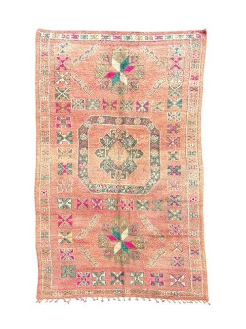 Pink Moroccan Vintage Wool Rug From Haouz - Berber -, Huis en Inrichting, Stoffering | Tapijten en Kleden