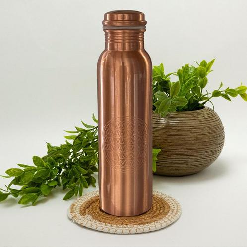 Puur koperen waterfles flower of life mat ± 950 ml (315 gr., Sport en Fitness, Gezondheidsproducten en Wellness, Nieuw, Ophalen of Verzenden