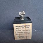Prachtige Campo Del Cielo ijzer meteoriet - Op mooie sokkel