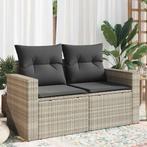 vidaXL Tuinbank 2-zits met kussens poly rattan lichtgrijs, Verzenden, Nieuw, Rotan