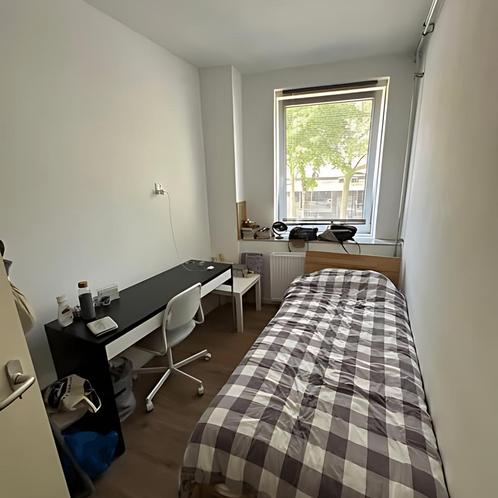 Gemeubileerd huis met 2 slaapkamers en balkon in Groningen, Huizen en Kamers, Huizen te huur, Direct bij eigenaar, Groningen, (Studenten)kamer