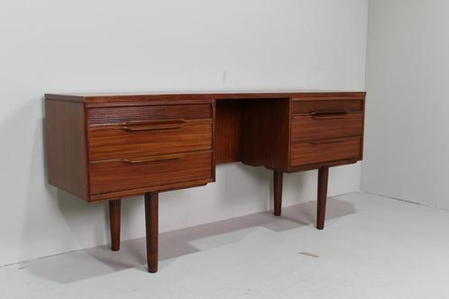 Vintage Brits design bureau, sideboard jaren 60, Huis en Inrichting, Bureaus, Bureau, Zo goed als nieuw