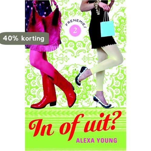 In of uit? Frenemies 2 9789044326239 Alexa Young, Boeken, Kinderboeken | Jeugd | 13 jaar en ouder, Gelezen, Verzenden