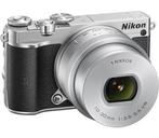Nikon 1 J5 Systeemcamera + VR 10-30mm f/3.5-5.6 PD-Zoom - Zi, Audio, Tv en Foto, Fotocamera's Digitaal, Verzenden, Zo goed als nieuw
