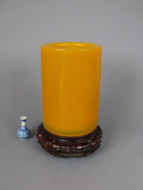Penseelpot - Imperial Yellow Beijing Glass Bitong - Glas, Antiek en Kunst, Antiek | Overige Antiek