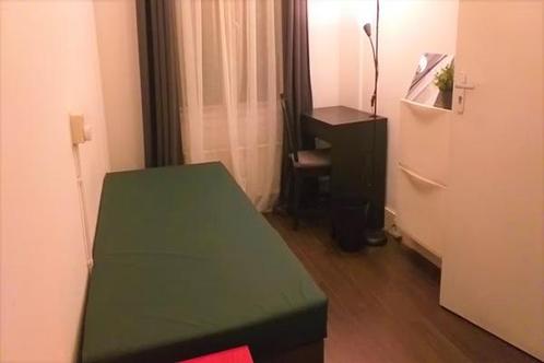Kamer Heeswijkstraat in Voorburg, Huizen en Kamers, Kamers te huur, 20 tot 35 m², Overige regio's