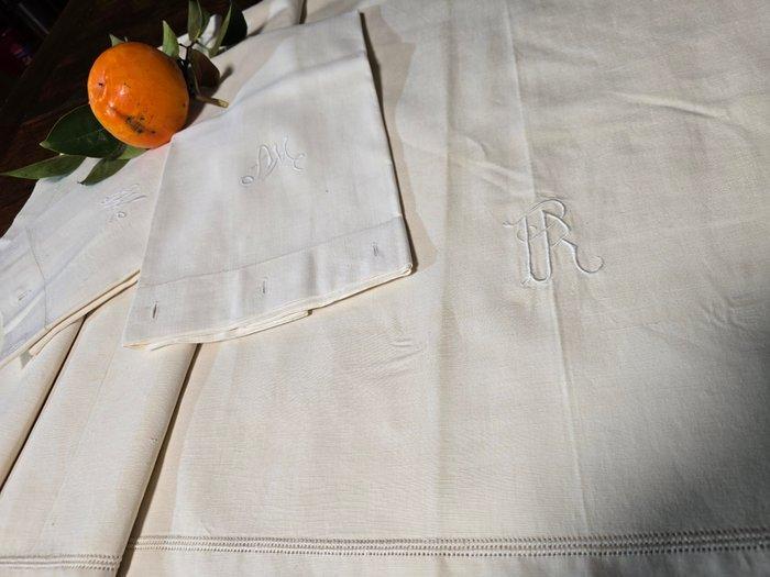 Laken (3) - 265 cm - 235 cm - Oude grafgiften, Antiek en Kunst, Antiek | Kleden en Textiel