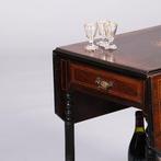 Drankentafel met 2 hangoren en lade rijk en prachtig ingeleg, Ophalen of Verzenden