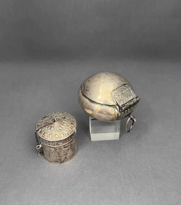 Sirihdoos - Zilver - Indonesië - Eerste helft van de, Antiek en Kunst, Kunst | Niet-Westerse kunst