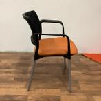 Design vergaderstoel, Bejot Kyos,  oranje - zwart/grijs