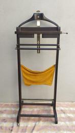 Fratelli Reguitti - Dressboy - Hout, hard hout