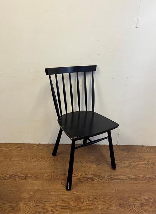 Gebruikte spijlenstoel -S3391 - Vintage/Café, Huis en Inrichting, Stoelen, Ophalen