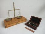 Apothekersweegschaal (2) - Messing - PHARMACY