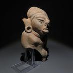 Maya Terracotta Figuur. ca. 600 - 900 na Chr. Hoogte 17,5