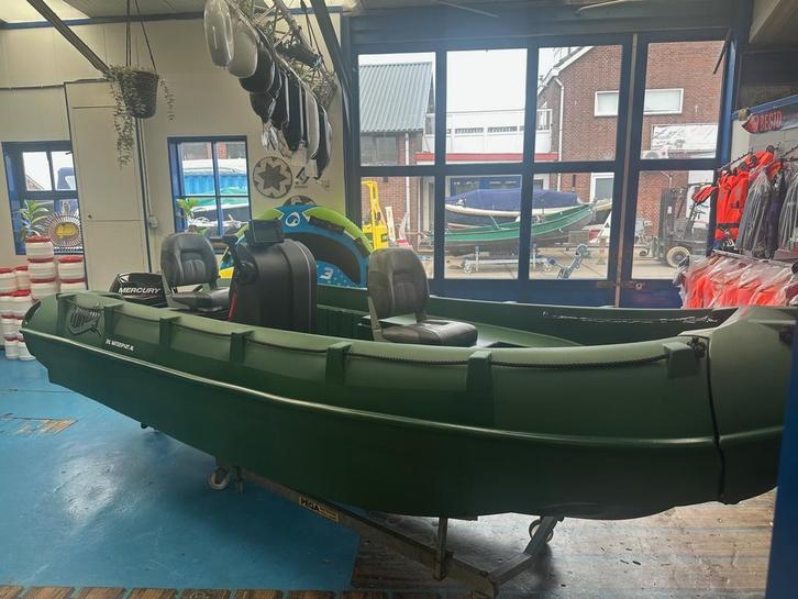 Whaly 455 donkergroen met Mercury 10pk met fisfinder nieuw, Watersport en Boten, Vis- en Consoleboten, Buitenboordmotor, Tot 10 pk