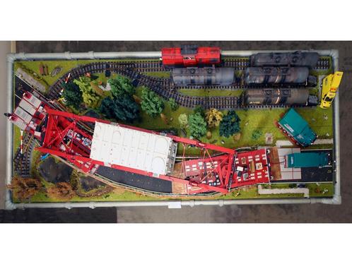 Uniek 1:24 Diorama met Realistische Girderbridge, SPMT Pl..., Hobby en Vrije tijd, Modeltreinen | Overige schalen, Overige typen
