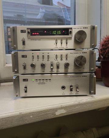Aiwa - P-22 DC Solid State geïntegreerde versterker, C-22 beschikbaar voor biedingen