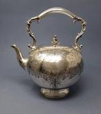 Theepot - Verzilverd - Chinoiserie-finiaal - 1900