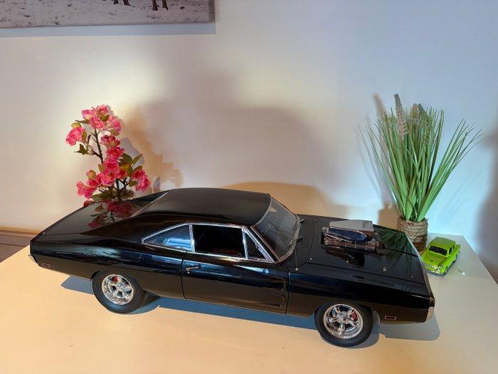Altaya 1:8 - Modelauto - Fast & Furious Dodge Charger RT, Hobby en Vrije tijd, Modelauto's | 1:5 tot 1:12