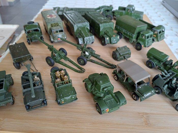 Dinky Toys 1:43 - Model militair voertuig (18) - DINKY toys, Hobby en Vrije tijd, Modelauto's | 1:5 tot 1:12