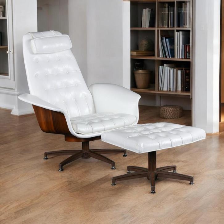 Gerestaureerde Mid-Century Modern witte fauteuil met kruk, Huis en Inrichting, Fauteuils, 75 tot 100 cm, 75 tot 100 cm, Zo goed als nieuw