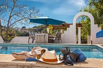 Villa met verwarmd privé zwembad, superuitzicht, WiFi, NLtv