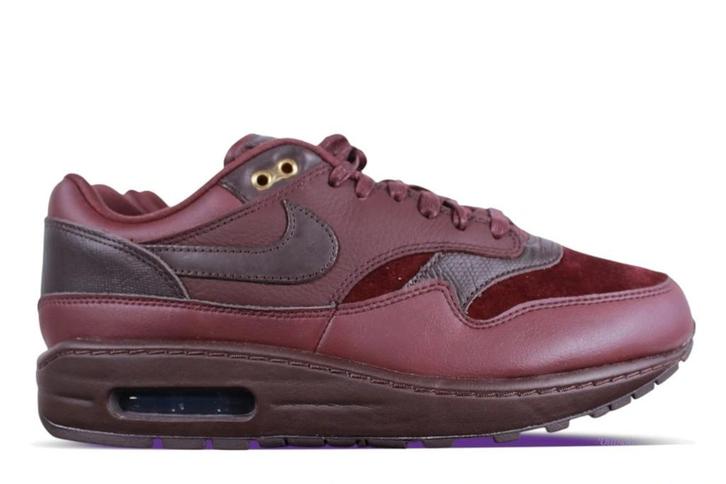 Nike Air Max 1 87 Burgundy Crush  42.5, Kleding | Dames, Schoenen, Sneakers of Gympen, Ophalen of Verzenden