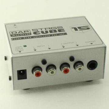 DAP Audio Stage Cube-15 Phono Voorversterker met Adapter beschikbaar voor biedingen