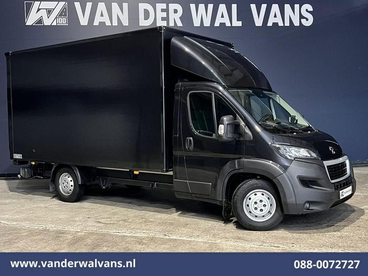Peugeot Boxer | 2.2 BlueHDi 141pk Bakwagen Laadklep Euro6, Auto's, Bestelauto's, Dealer onderhouden, Lease, Handgeschakeld, Diesel