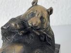 Greno - sculptuur, Eating Panda - 14 cm - Gepatineerd brons